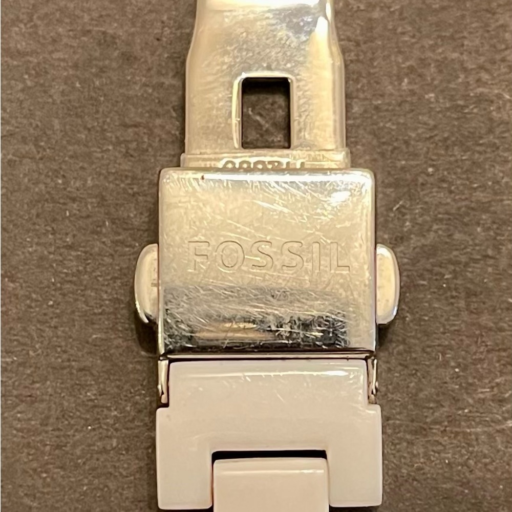 Fossil Watch - Picture 4 of 5